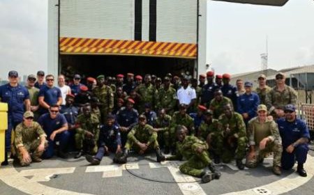 Visite du navire de la Garde Côte Américaine USCGC Spencer (WMEC 905) à Abidjan