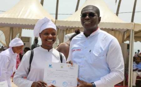 Insertion professionnelle : 200 jeunes de la région de San Pedro reçoivent des certificats de fin de formation dans le métier de l’hôtellerie