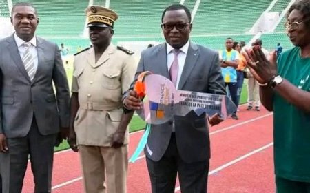 Can 2023 : le Ministre Danho Paulin a reçu les clés stade de Bouaké