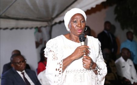 Rapatriement volontaire des Ivoiriens vivant en Tunisie : "Le gouvernement mettra tout en œuvre pour que tous les Ivoiriens en Tunisie qui souhaitent rentrer au pays puissent revenir en toute sécurité", assure Kandia Camara