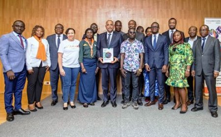 2023 Année de la jeunesse : le rapport des consultations nationales de la jeunesse officiellement remise au Premier Ministre Patrick Achi