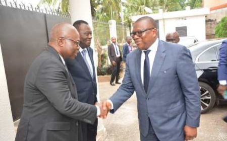 En visite au siège de la Radio de la Paix, le ministre Amadou Coulibaly : « Considérez-moi comme une opportunité »