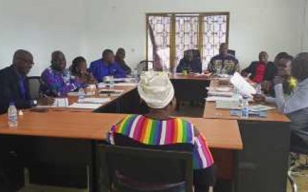 Bouaké/ Promotion de l'entrepreneuriat : Des candidats au projet de financement des micros et petites entreprises auditionnés par le conseil régional.