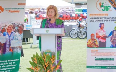 Célébration officielle de la Journée internationale de la Femme : la Première Dame Dominique Ouattara exhorte les femmes à s’approprier l'usage des outils technologiques