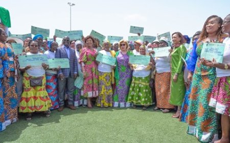 Fonds d'Appui aux Femmes de Côte d'Ivoire (FAFCI) : la Première Dame Dominique Ouattara octroie 500 millions de FCFA aux femmes de Yopougon