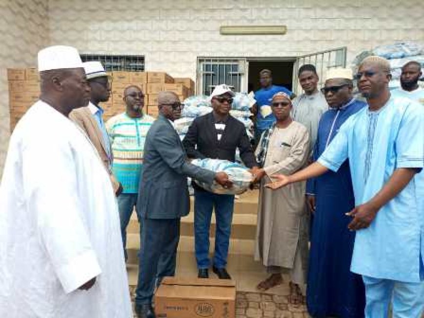 Bouaké :  L’Honorable Jacques Assahoré Konan renforce la cohésion sociale à travers un don en vivres de 50 tonnes aux musulmans