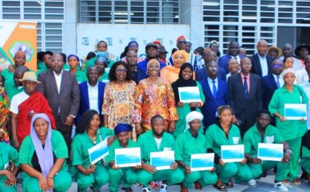 Projet THIMO : des chèques d'une valeur totale de 12 millions de FCFA remis à 100 jeunes de la commune d’Abobo