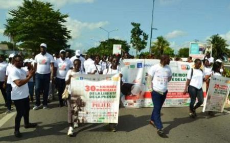 30e journée mondiale de la liberté de la presse : « Façonner un avenir de droits : la liberté d’expression comme moteur de tous les autres droits de l’homme ».