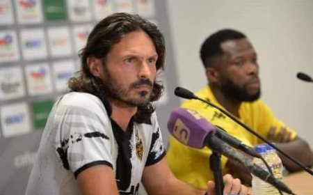 CAF CC (1/2 finale aller, Julien Chevalier, Coach Asec Mimosas): "Etre efficaces offensivement"