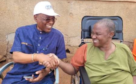 Des fauteuils roulants et autres… aux personnes en état de handicaps moteurs, Dr Coulibaly   Issa Malick à leurs rescousses