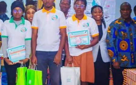 4ème édition du concours Dictée Lecture :  N'DRI Adjaffi Mira Arielle Esther, vainqueur, rafle plusieurs lots.