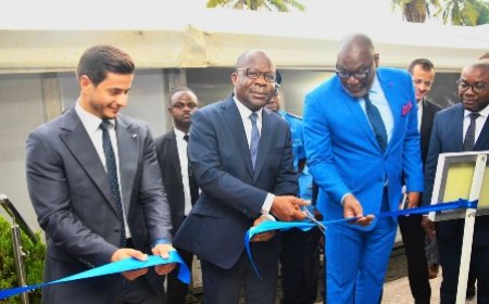 Le ministre Pierre Dimba se félicite de l'installation à Abidjan d'une unité de fabrication de matériels biomédicaux