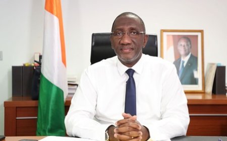 Ajustement des tarifs de l’électricité : Le Gouvernement invite les opérateurs économiques au respect du principe de l’information préalable et de la concertation avant toute révision de prix des denrées de grande consommation