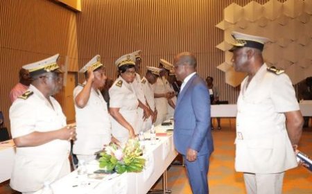 Mise en œuvre de la politique sanitaire : Le Ministre Dimba met les préfets en mission