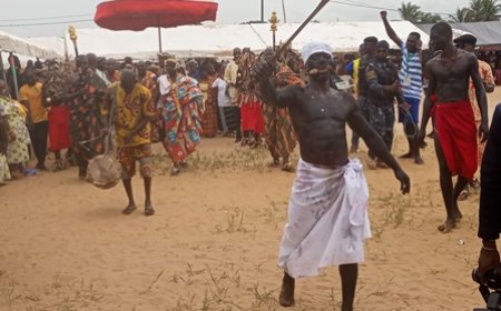 Climbié Beach 2023 : la sortie honorable du roi Awoulaé Fian Mossou V d’Assinie