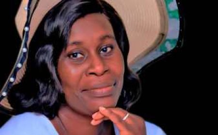 Dédicace du premier album de la Chantre Déborah Gospel