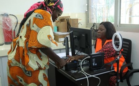 Le ministre de l’Emploi Me Adama Kamara ouvre officiellement le centre CMU in-situ de Yopougon