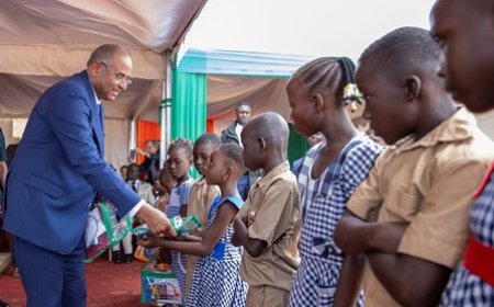 Rentrée scolaire 2023-2024 : le Premier Ministre Patrick Achi lance officiellement la distribution de 3 769 663 kits scolaires