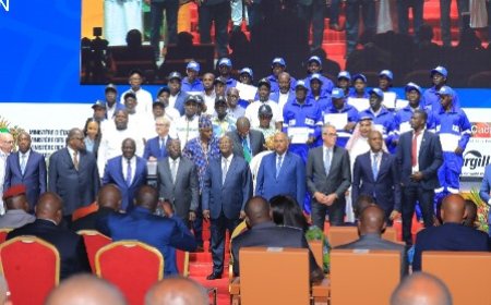 SARA 2023 : le Premier Ministre Patrick Achi remet des kits d'engins mécanisés et d'intrants agricoles à une trentaine de coopératives