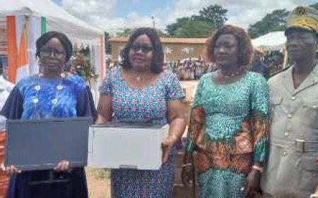 Bouaflé : Des matériels informatiques pour 5 collèges de proximité