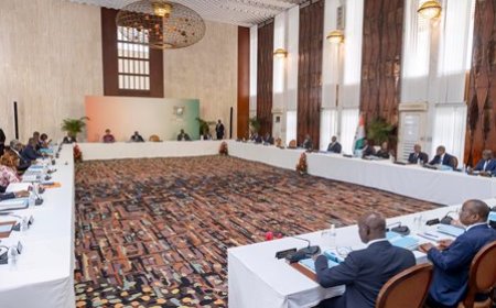 Budget de l'État 2024: le gouvernement adopte un projet de loi de finances fixé à 13 720,7 milliards de FCFA contre 11 694,4 milliards en 2023