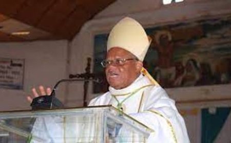 Décès de Mgr Marie-Daniel Dadiet : L'hommage émouvant des enfants spirituels du prélat