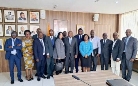 CAN 2023 : Le Ministre de la Communication Amadou Koulibaly aux Présidents des associations des médias numériques : « Consolidons le leadership de la Côte d’Ivoire sur tous les plans »