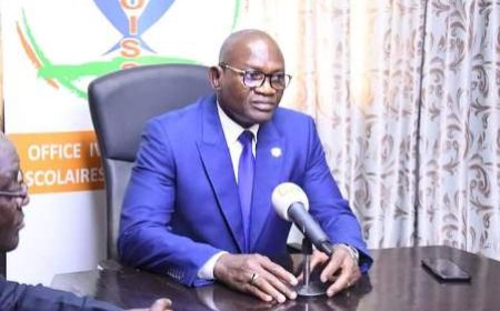 VISITE DU MINISTRE DES SPORTS ET DU CADRE DE VIE : Le Ministre Adjé METCH à la rencontre du personnel des structures sous tutelle