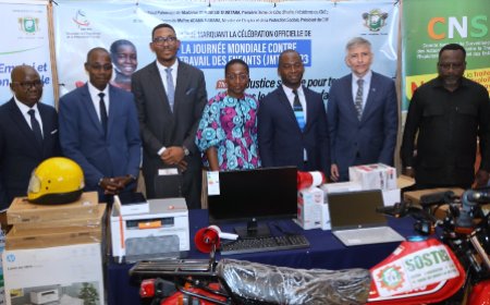 Journée Mondiale de Lutte contre le Travail des Enfants (JMTE) 2023 : des matériels roulants et informatiques d'une valeur de 350 millions de FCFA remis aux 33 directeurs régionaux de l'Emploi