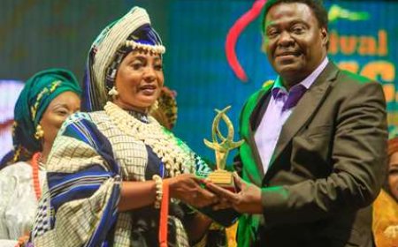 Une fille de Tengrela lauréate  au Cameroun du prix de la  meilleure musique d'inspiration traditionnelle