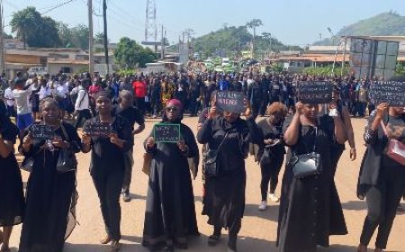 Man / Après le crime crapuleux fait à leur collègue : Les enseignants réclament justice et demandent plus de protection