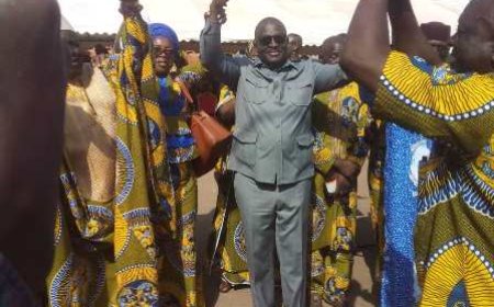 Korhogo : « place  Naguindala » : Fidèle Gbgoroton Sarassoro célébré par les femmes de la région du poro