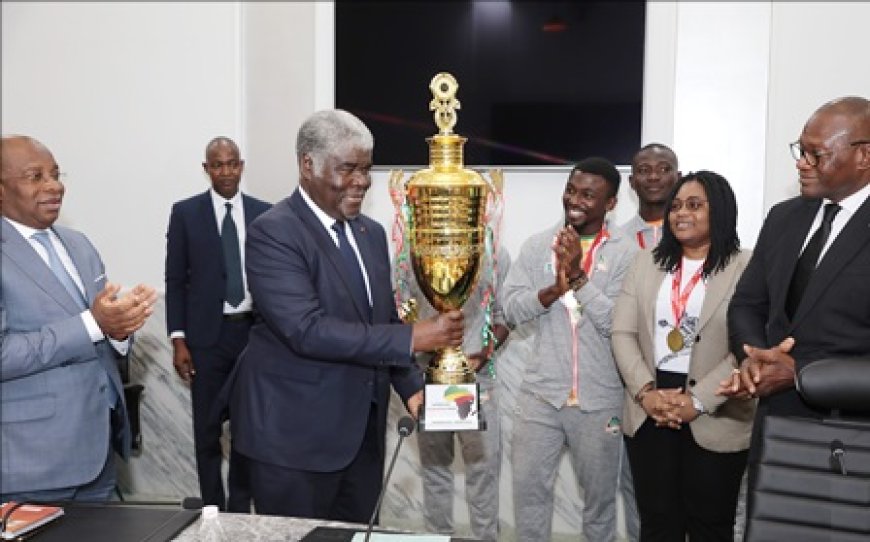 Le Premier Ministre Beugré Mambé félicite les Eléphants champions d’Afrique au Maroc avec quatre trophées dont trois en or