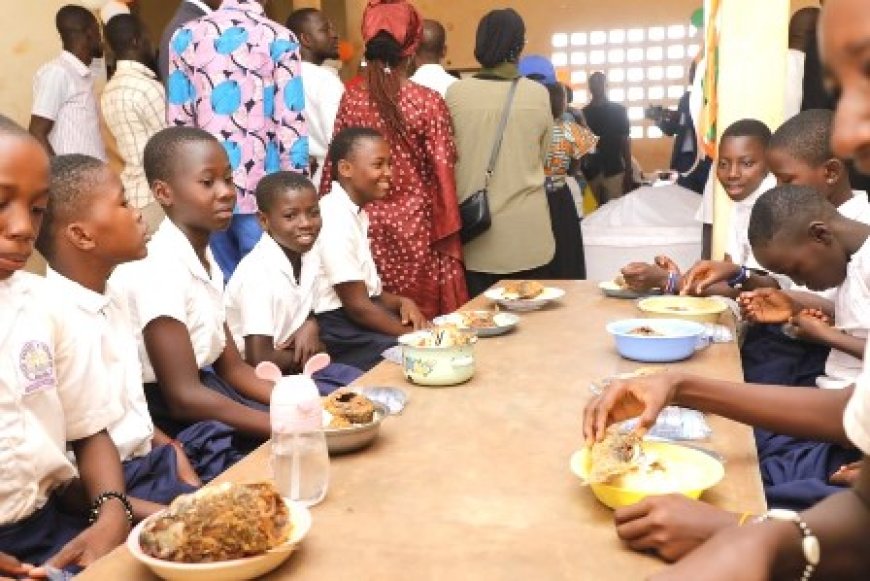 Projet SWEDD-Education / Appui alimentaire : la ministre Belmonde Dogo visite l’espace sûr et la cantine du Lycée Moderne Kennedy de Daloa