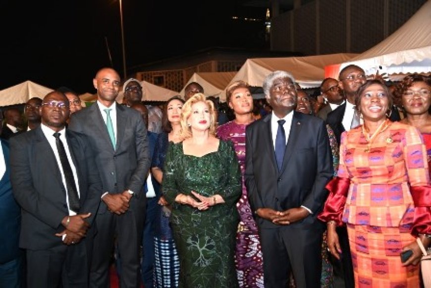 Abidjan ville lumière : les festivités de fin d'année 2023 lancées par la Première Dame Dominique Ouattara