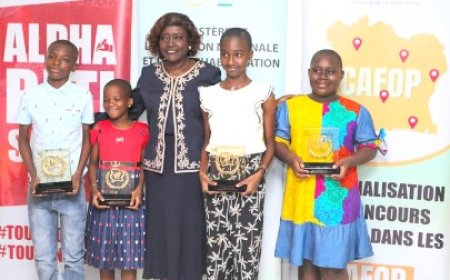 La ministre Mariatou Koné célèbre les lauréats des 2ème et 3ème prix d’excellence 2023