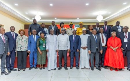 Ouverture du forum d'affaires "Invest in Korhogo": le Premier Ministre Robert Beugré Mambé invite les investisseurs à investir dans le Poro