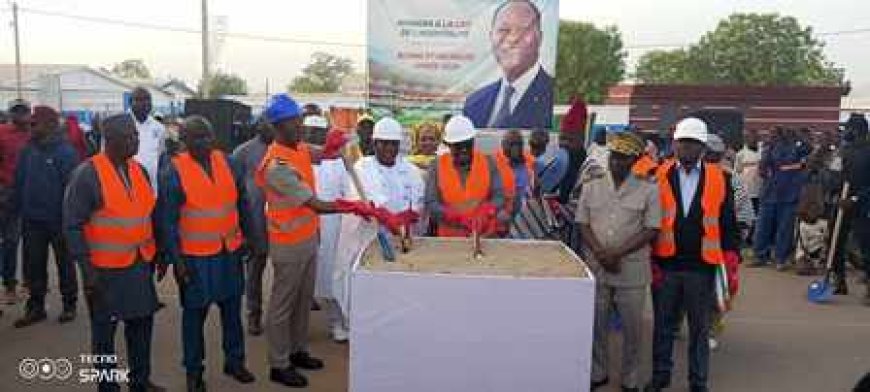 SINEMATIALI : Lancement des travaux d’infrastructures dans la région du Poro, le Président Fidèle SARASSORO donne le premier coup de pioche.