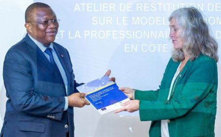 Le ministre Amadou Coulibaly réceptionne les résultats d'une étude sur le modèle économique et la professionnalisation de la presse en Côte d'Ivoire