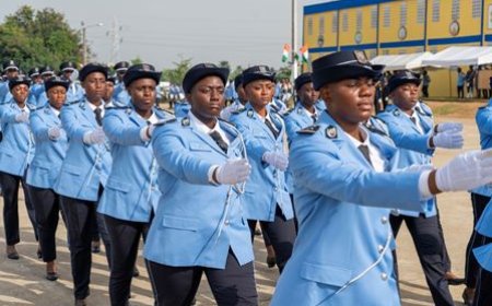 Promotion 2022-2024 de la police nationale : 2 672 sous-officiers, dont 675 femmes reçoivent leurs épaulettes