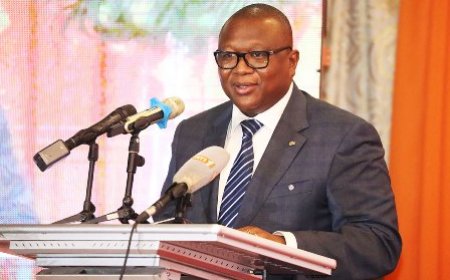 Assainissement de l'affichage publicitaire : une vaste campagne de démantèlement des panneaux publicitaires irréguliers lancée à partir du 02 avril, annonce le gouvernement