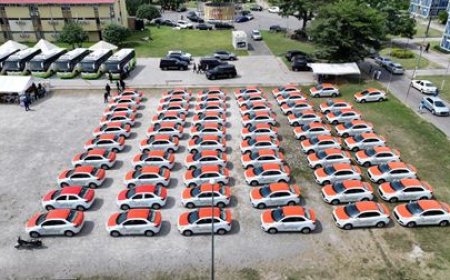 Programme Jeunesse du Gouvernement : 60 taxis communaux et 125 permis de conduire remis à des groupes de jeunes