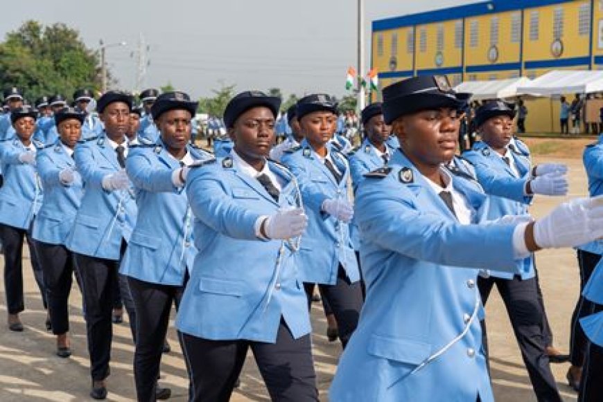 Promotion 2022-2024 de la police nationale : 2 672 sous-officiers, dont 675 femmes reçoivent leurs épaulettes