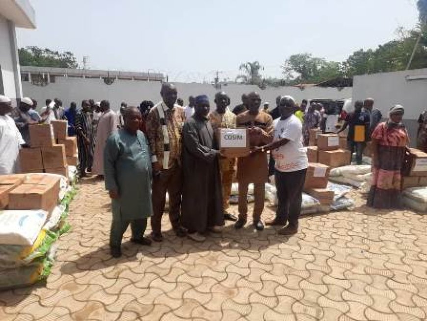 Man : Le Maire Aboubakar Fofana offre 20 tonnes de vivres