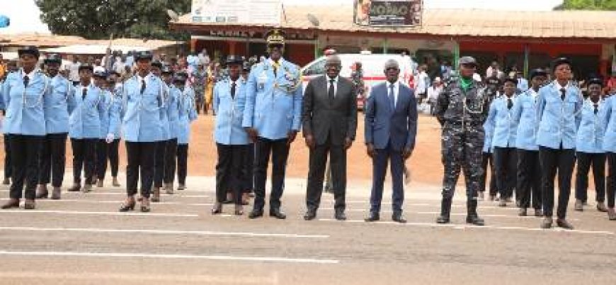 Ecole de police de Korhogo : le ministre Vagondo Diomandé remet des épaulettes à 1 901 sous-officiers désormais aptes à servir la nation