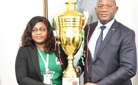 AUDIENCE : LE MINISTRE A REÇU LA PRESIDENTE DE LA FEDERATION IVOIRIENNE DE DODGEBALL