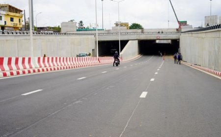 Inondation du tunnel d’Abobo : le ministre Amédé Kouakou appelle les populations à éviter de boucher les systèmes d’évacuation d’eau
