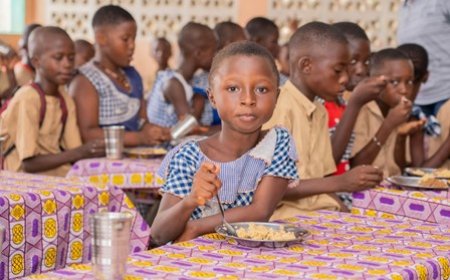 Aboisso : Pérennisation des cantines scolaires : la solidarité du Conseil régional du Sud-Comoé et de la mairie, un cas d’école