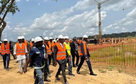 Chantier du Chu d’Abobo : le ministre Pierre Dimba annonce l’accélération des travaux pour tenir le délai de livraison