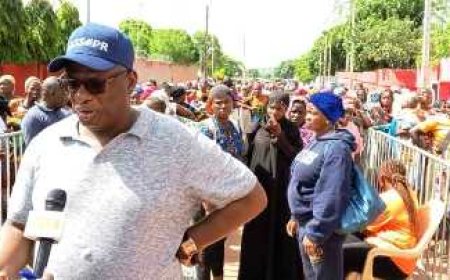 Korhogo : Le Député-maire Lacina Ouattara offre des vivres aux populations